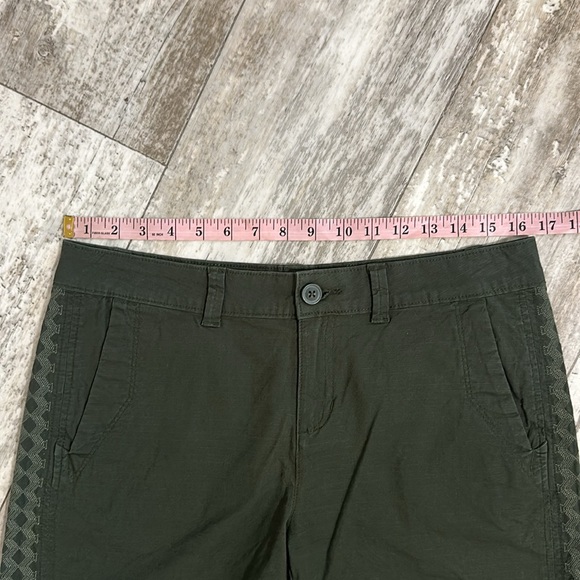 Eddie Bauer Green Side Stripe Hiking Shorts - Picture 9 of 11